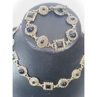 Zilverkleurige ketting en armband